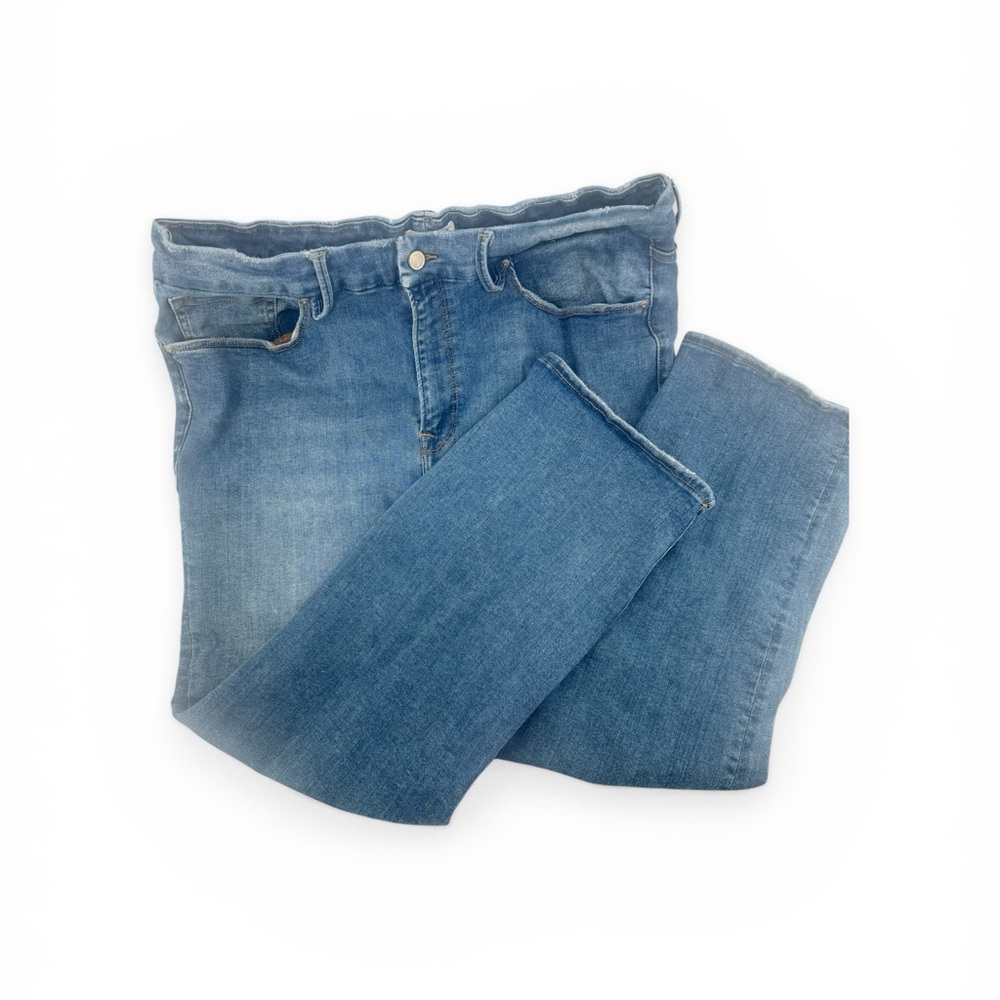 Good American Straight Leg Jeans in Mid Blue size 14-18 - Picture 2 of 5